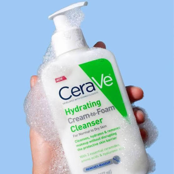 CeraVe Hydrating Cream To Foam Cleanser 236ml - Image 2